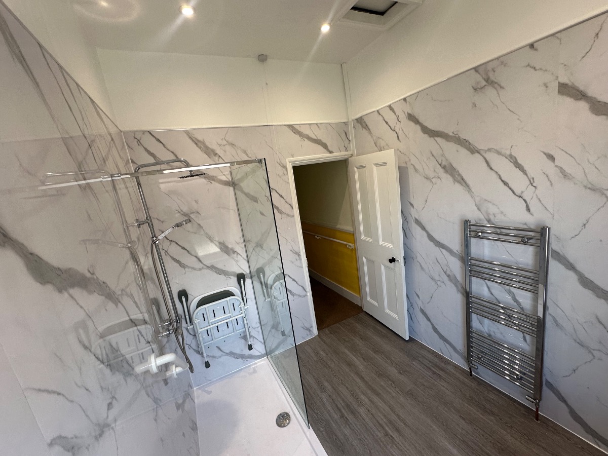 Bathroom Fitter: Image 18